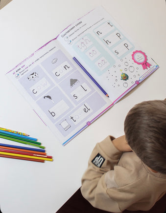 Эйлин Джонс. Учимся с Оксфордом. Учимся писать английские слова, 4-5 лет Printed books Капитал