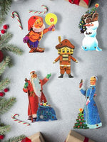 Комплект игрушек на ёлку "Снеговик", "Гномик", "Дед мороз","Снегурочка", "Щелкунчик" - Bookvoed US