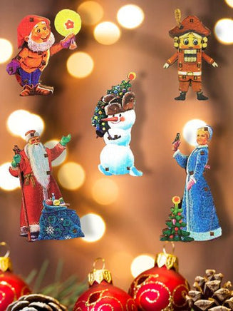 Комплект игрушек на ёлку "Снеговик", "Гномик", "Дед мороз","Снегурочка", "Щелкунчик" - Bookvoed US